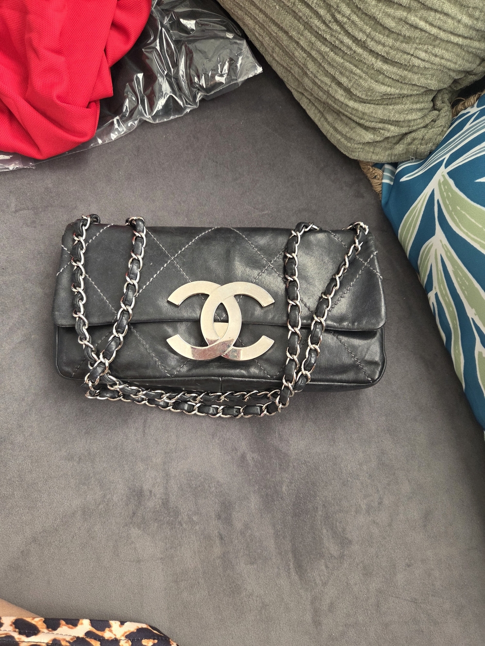 CHANEL Black Quilted Leather Shoulder Bag with Silver CC Hardware